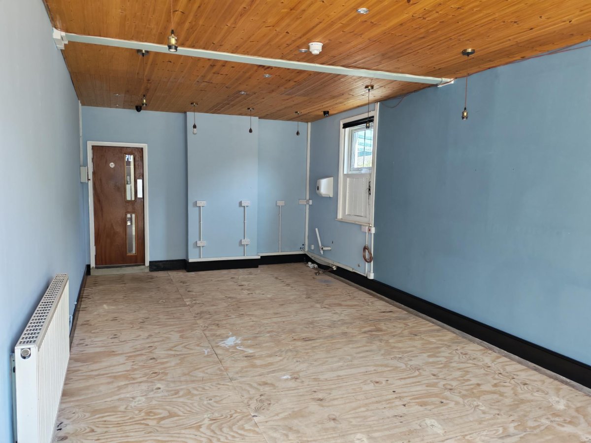 Retail/Shop in Great Yarmouth - photo 2
