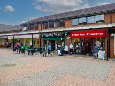 Retail/Shop in Alfreton - photo 2