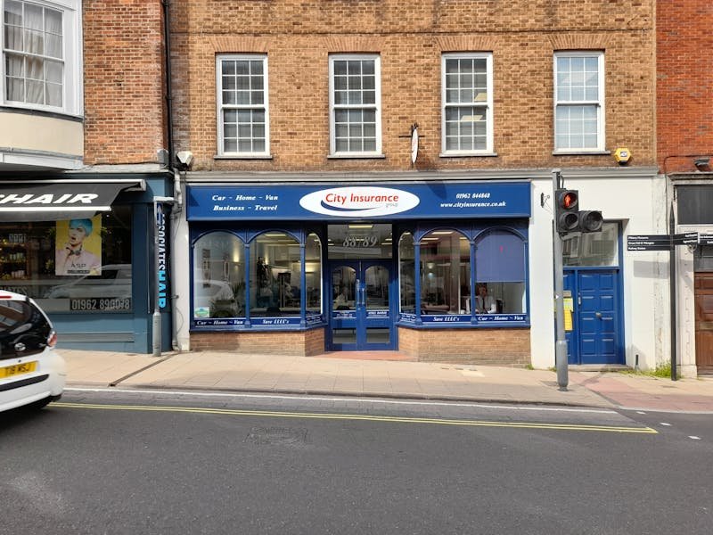 Retail/Shop in Winchester - photo 2