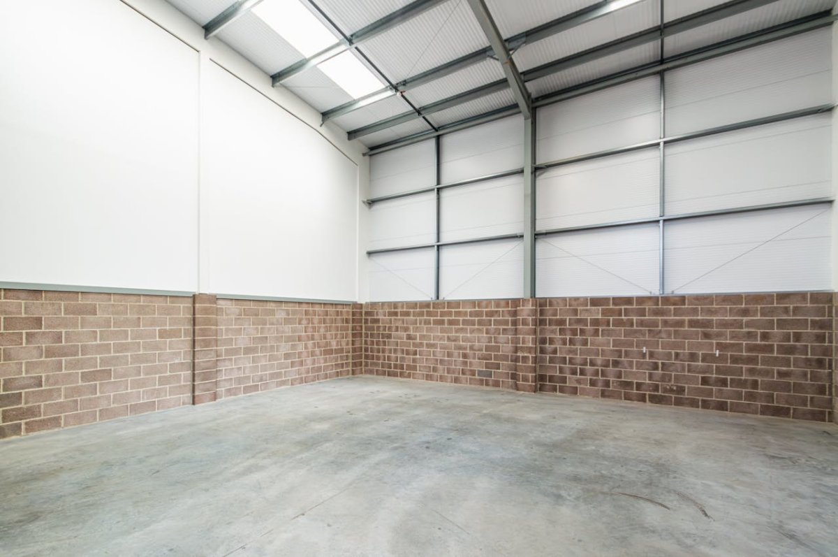 Retail/Shop in Wimborne - photo 3