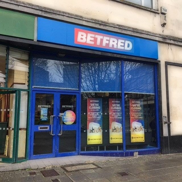 Retail/Shop in Plymouth - photo 3