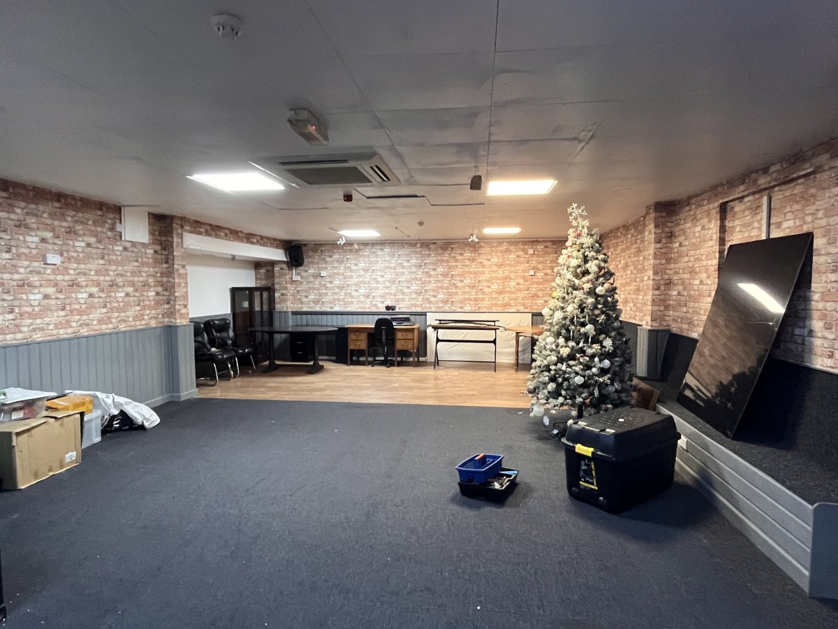 Retail/Shop in Exeter - photo 3