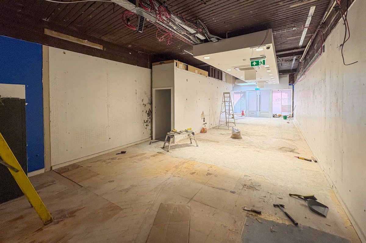 Retail/Shop in Bournemouth - photo 2