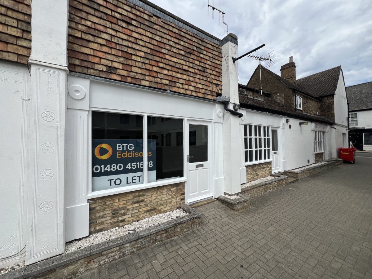 Retail/Shop in Ely - photo 2