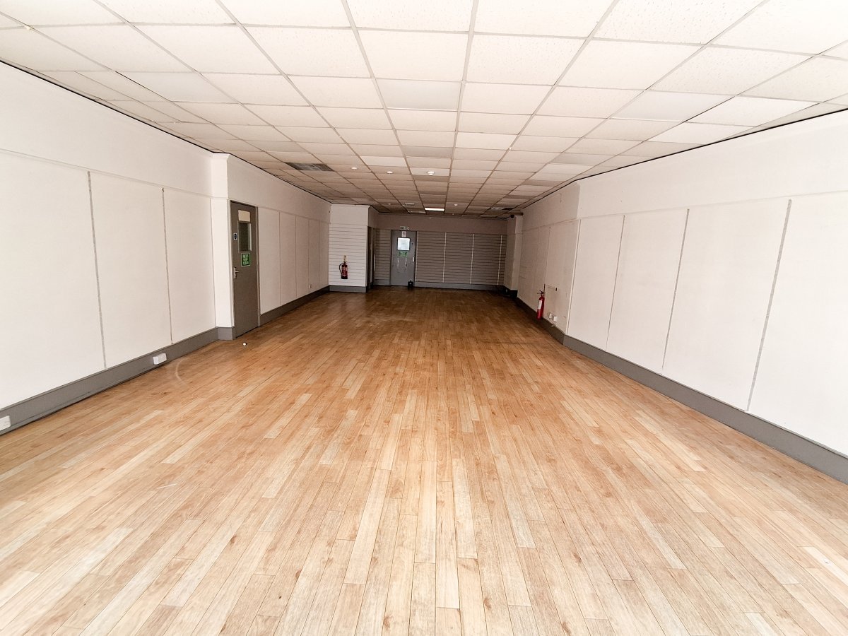 Retail/Shop in Northampton - photo 3