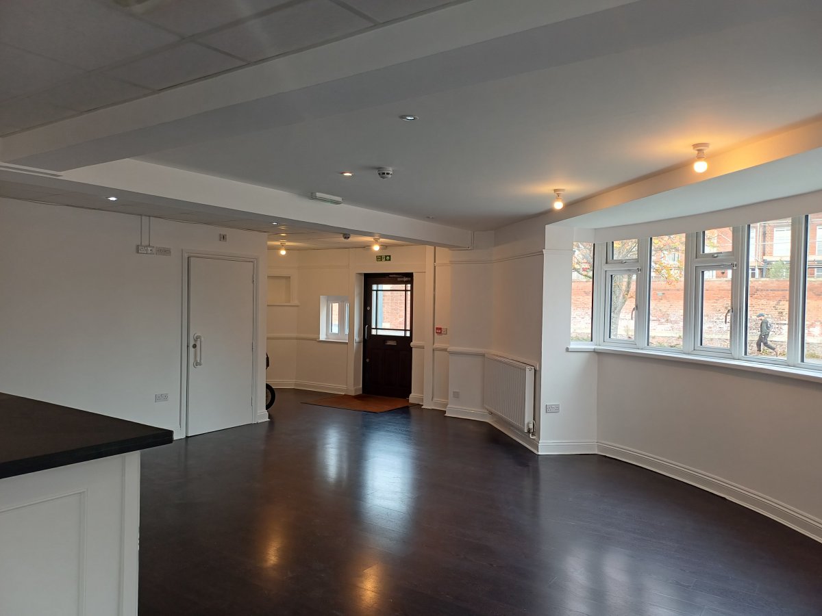 Retail/Shop in Exeter - photo 3
