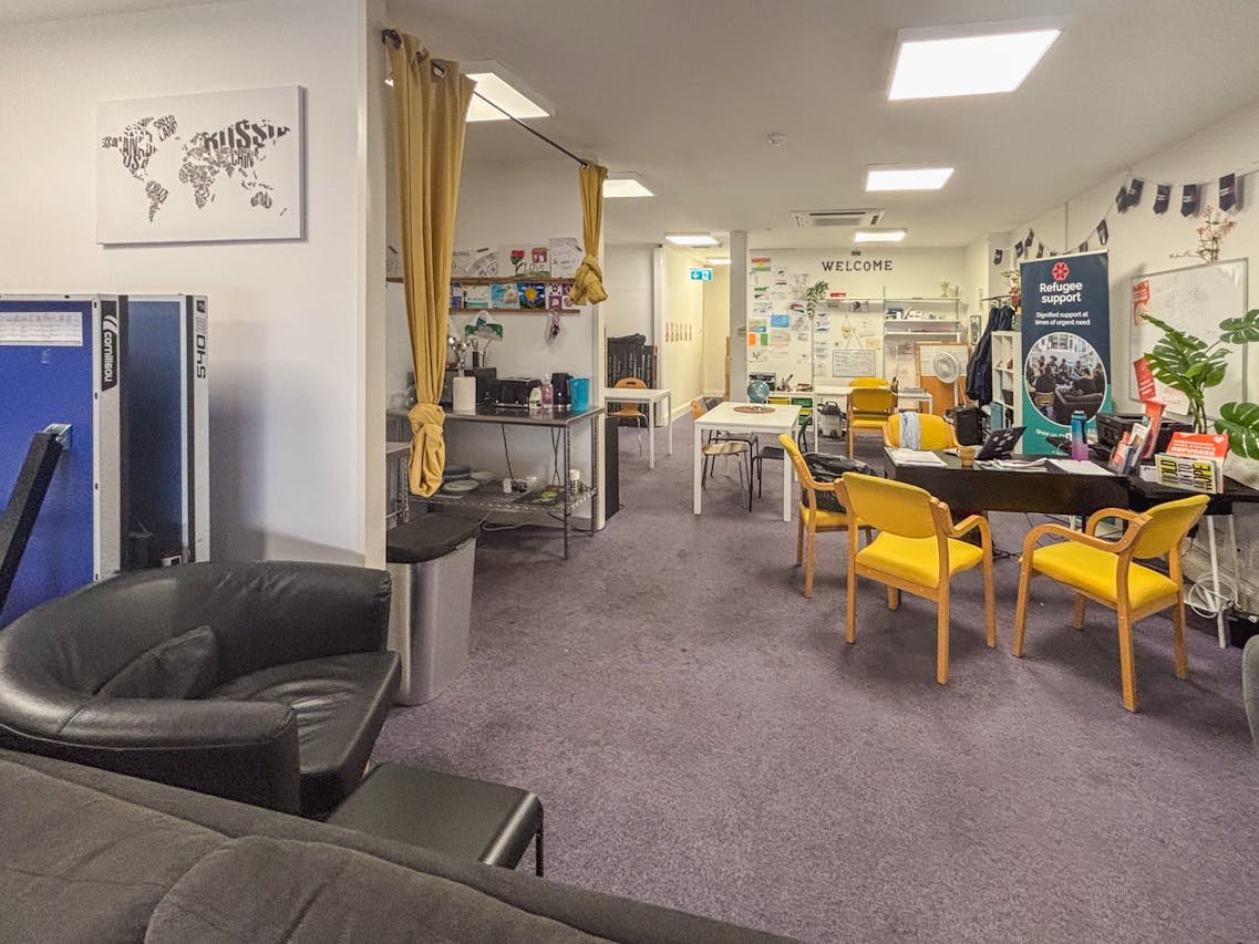 Retail/Shop in Bournemouth - photo 2