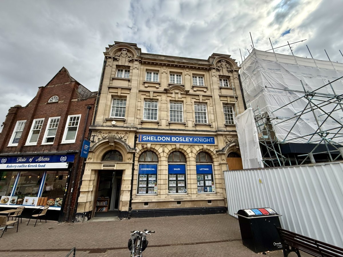 Retail in Nuneaton