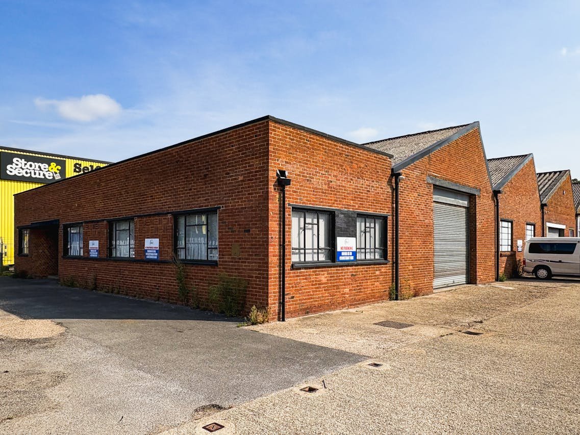 Retail/Shop in Poole - photo 2
