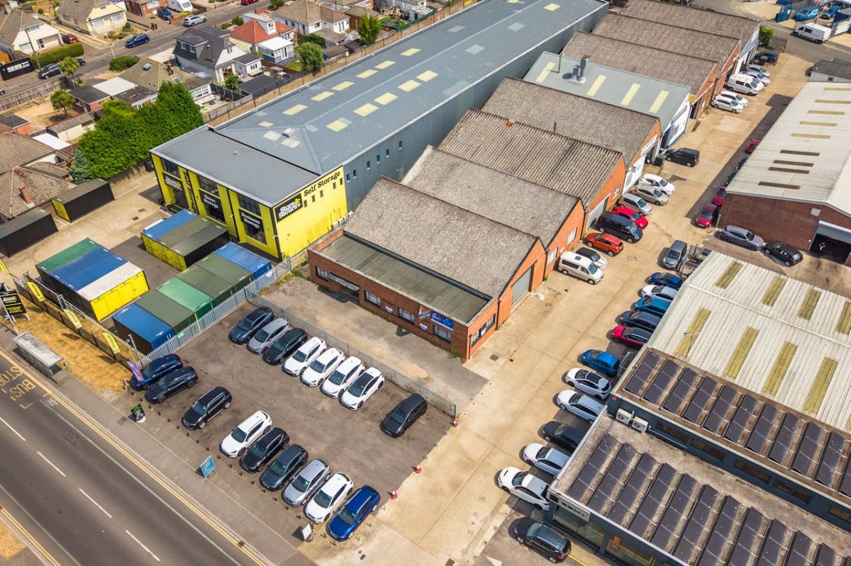 Retail/Shop in Poole - photo 3