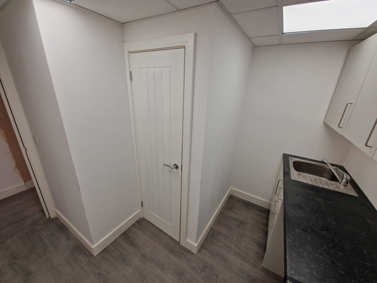 Retail/Shop in Ilkeston - photo 4