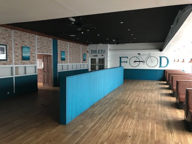 Retail/Shop in Plymouth - photo 2