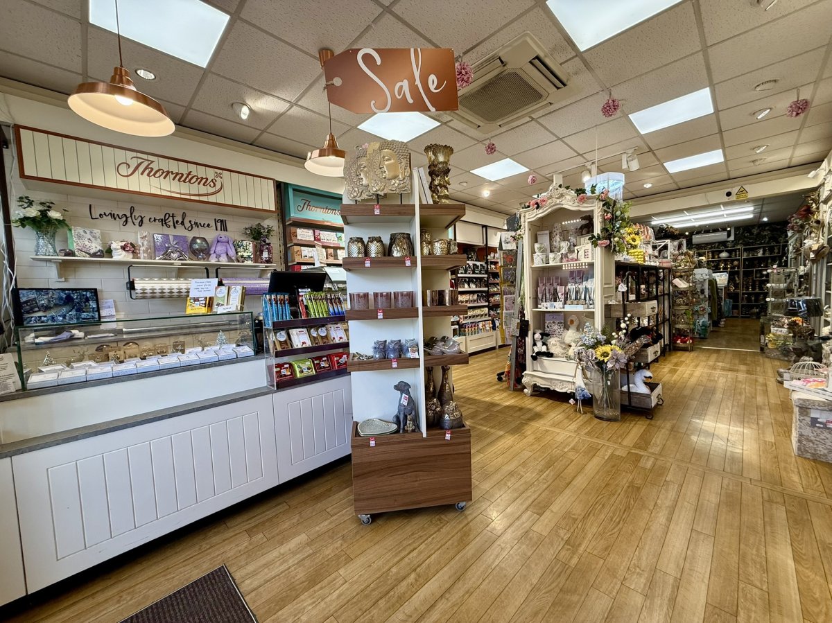 Retail/Shop in Nuneaton - photo 2