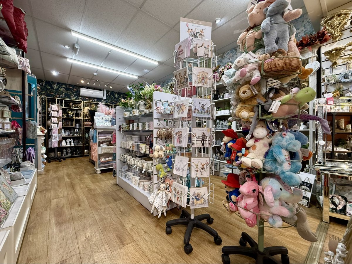 Retail/Shop in Nuneaton - photo 4