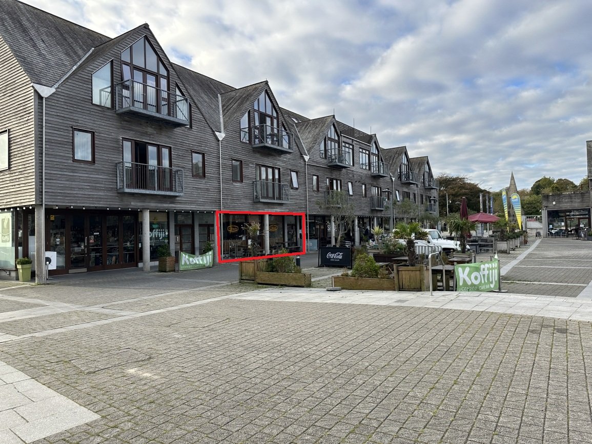 Retail/Shop in Falmouth - photo 2