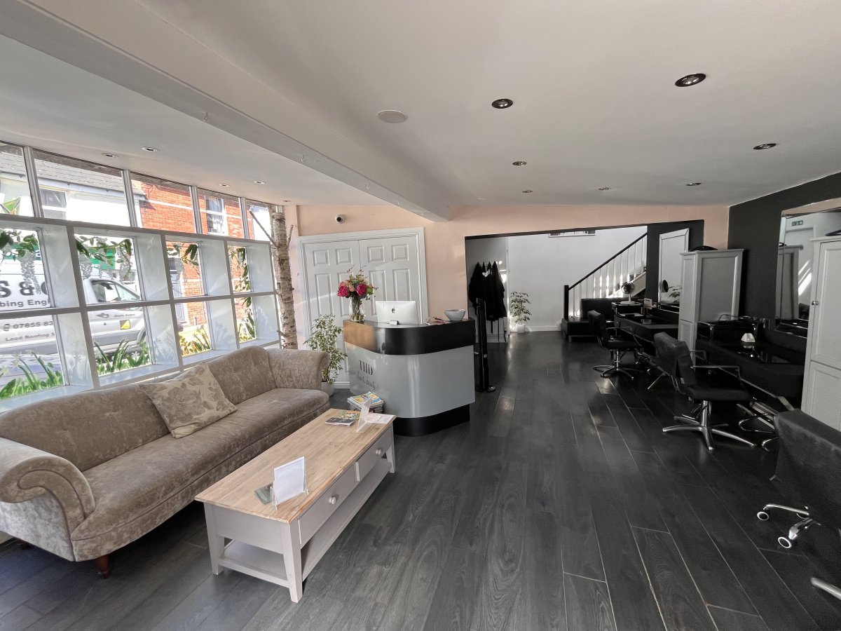 Retail/Shop in Topsham - photo 3