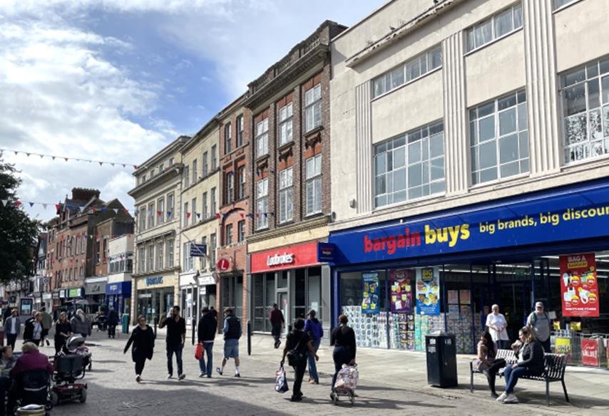 Retail/Shop in Gloucester - photo 2