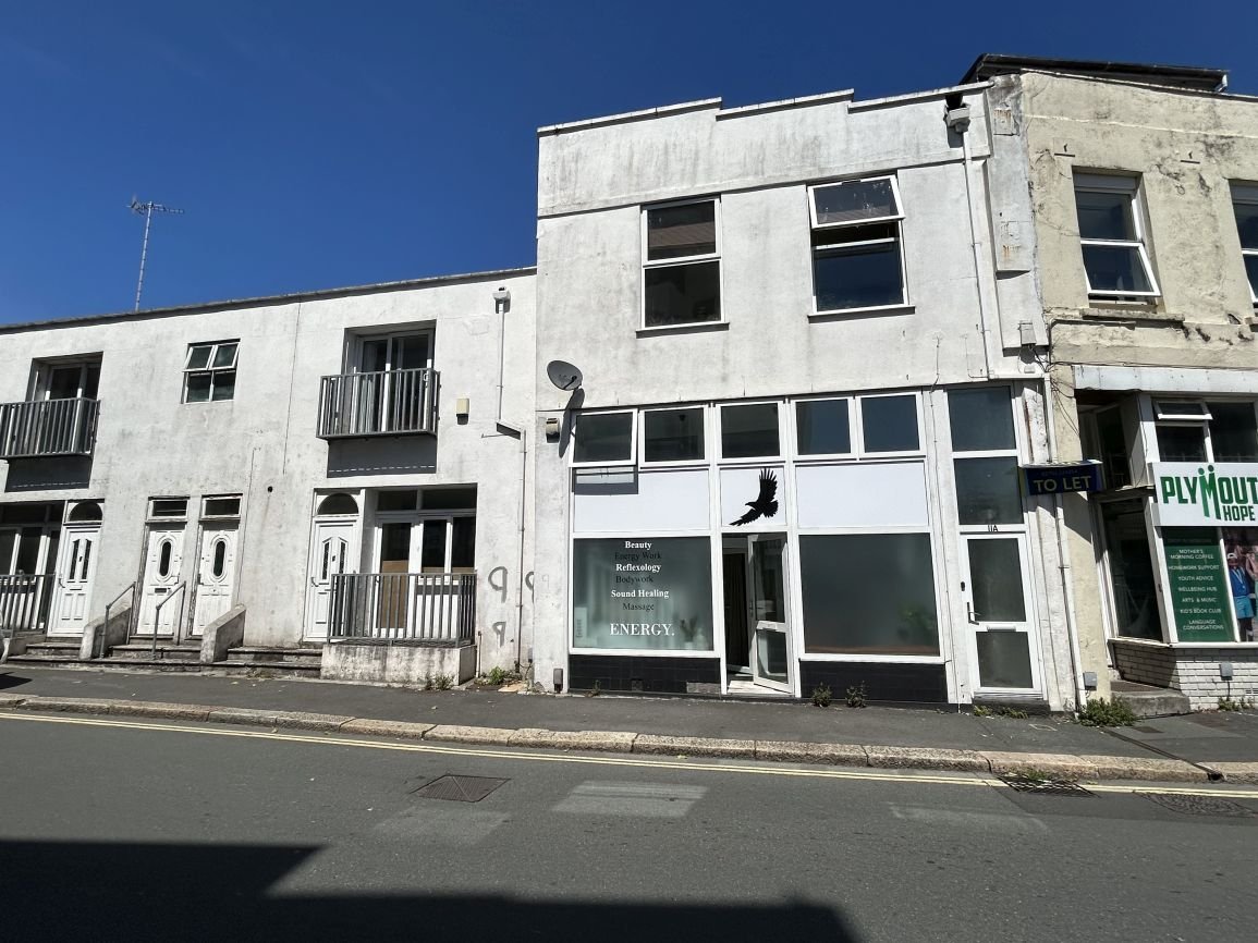 Retail/Shop in Plymouth - photo 2