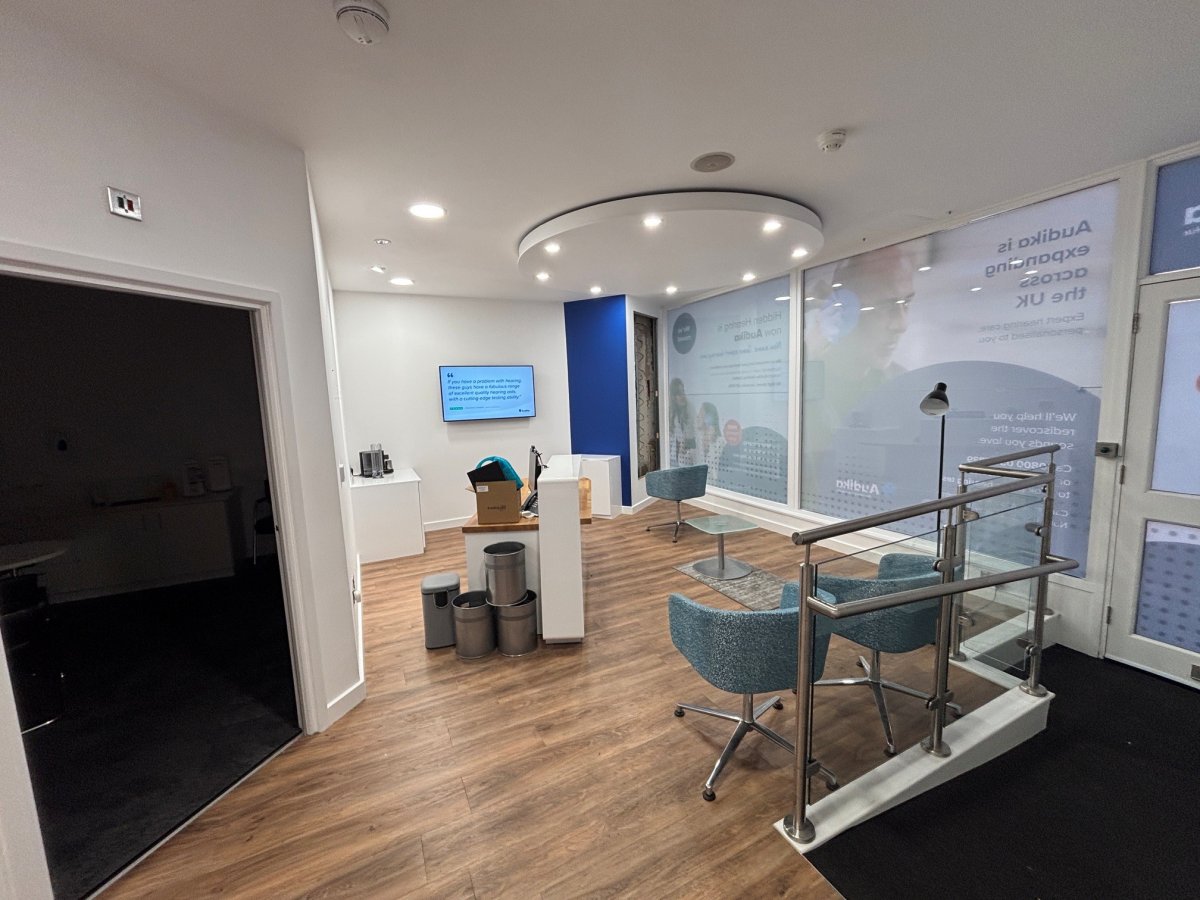 Retail/Shop in Leicester - photo 2