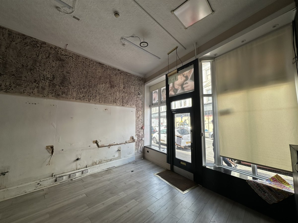 Retail/Shop in Eastbourne - photo 4