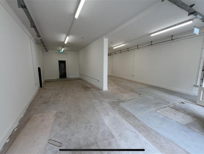 Retail/Shop in Weston-Super-Mare - photo 4