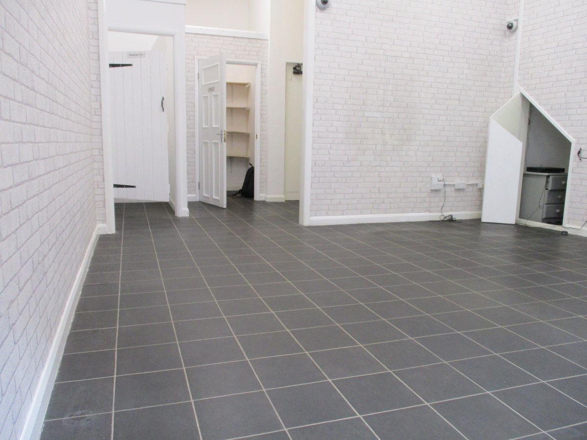 Retail/Shop in Retford - photo 2