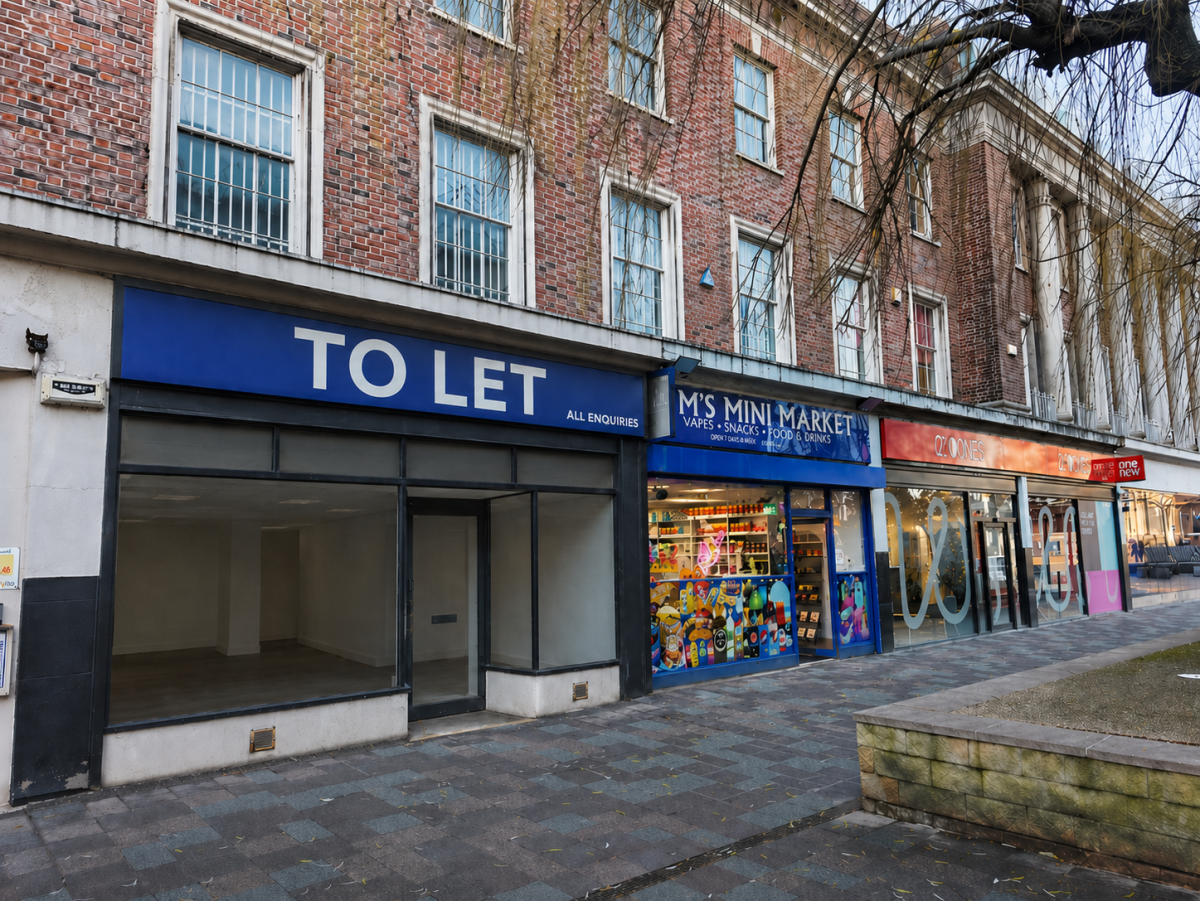 Retail/Shop in Hull - photo 2