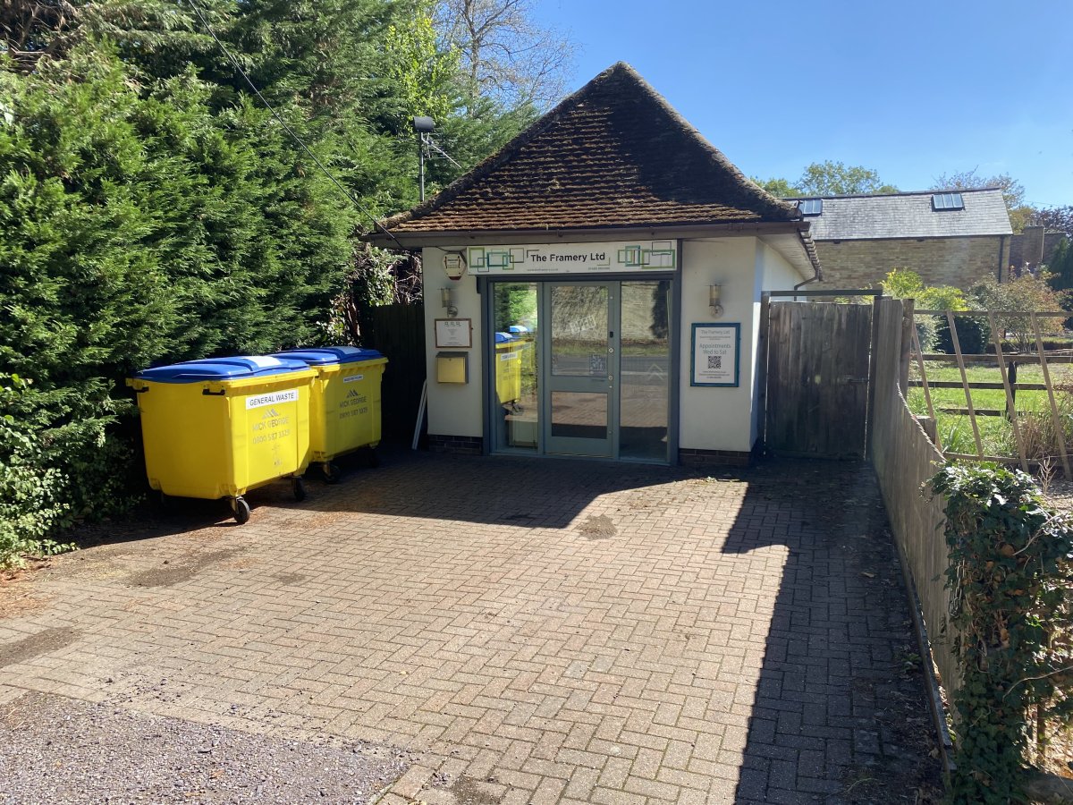 Retail in Stonely
