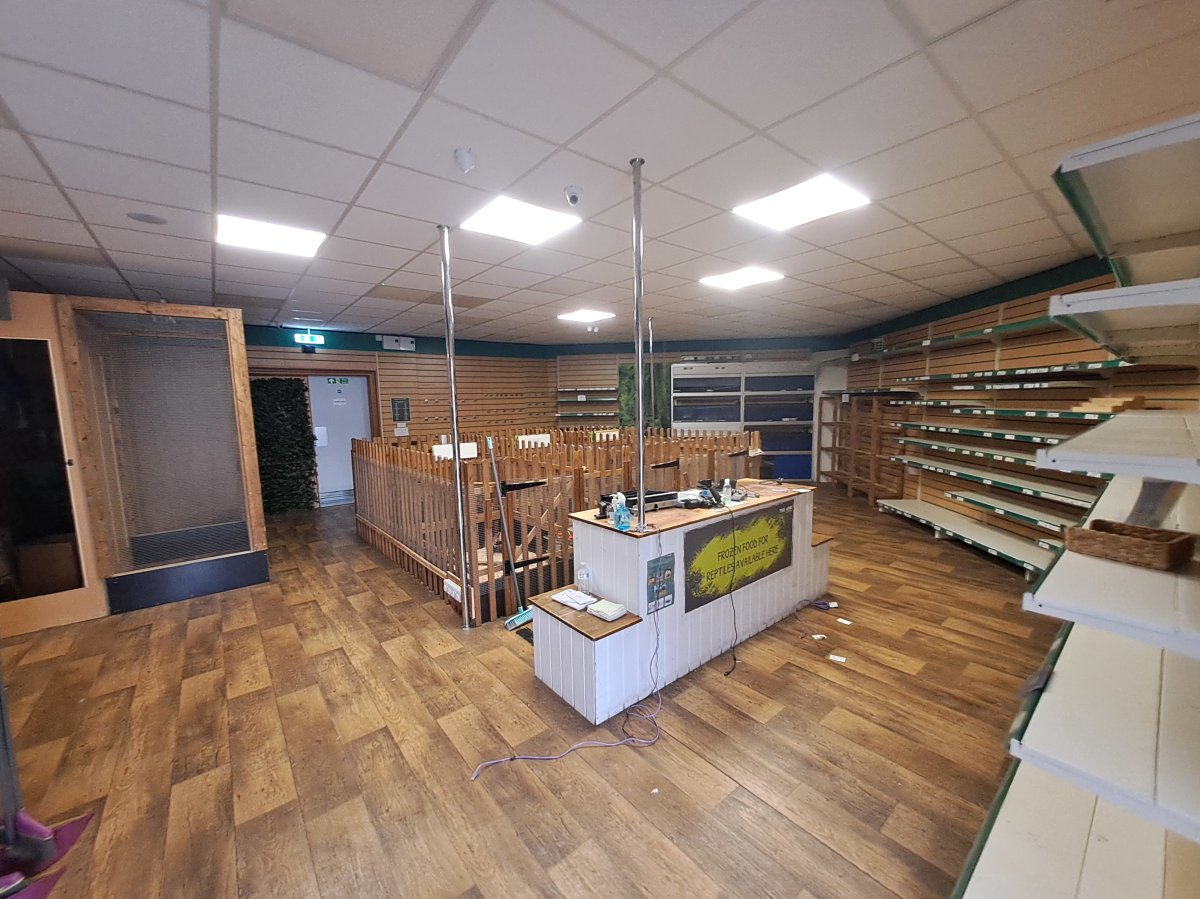 Retail/Shop in Plymouth - photo 3