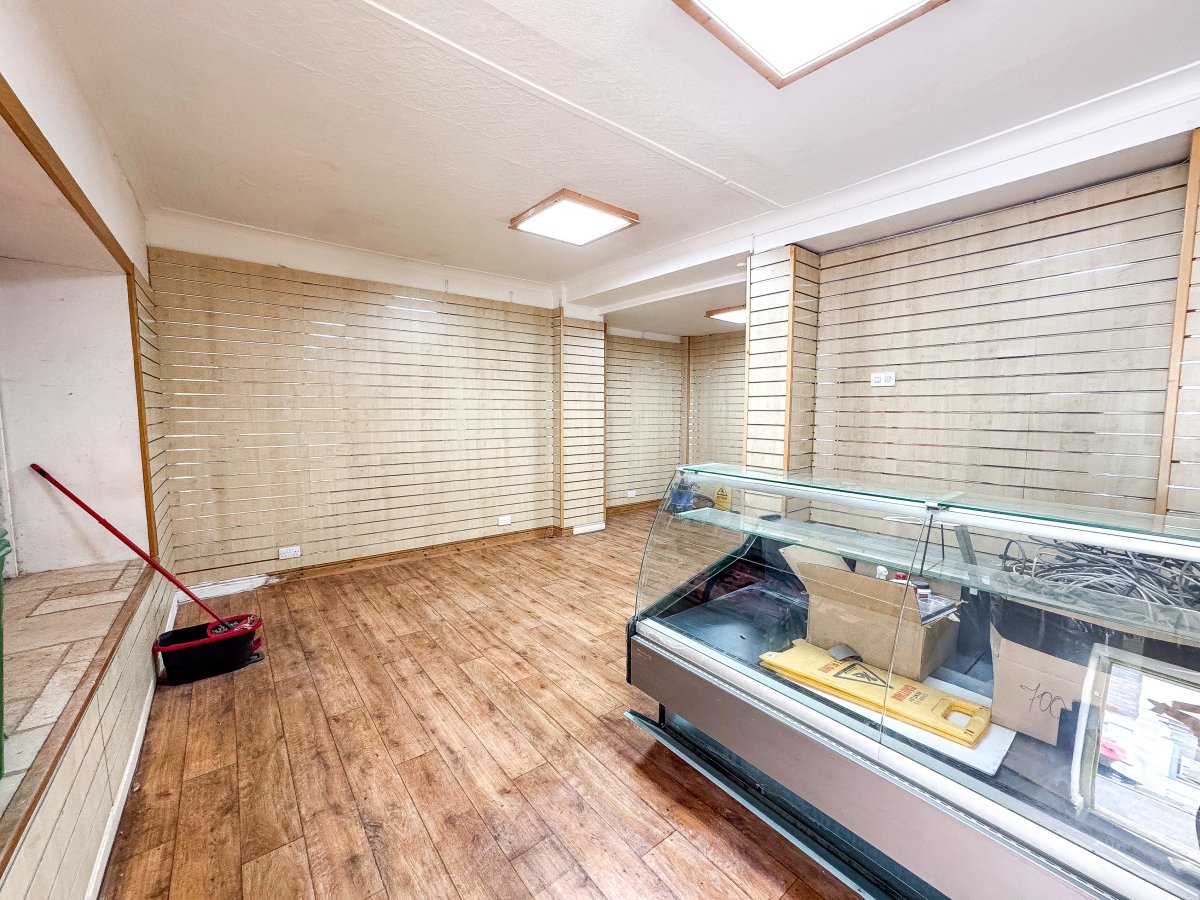 Retail/Shop in Truro - photo 4