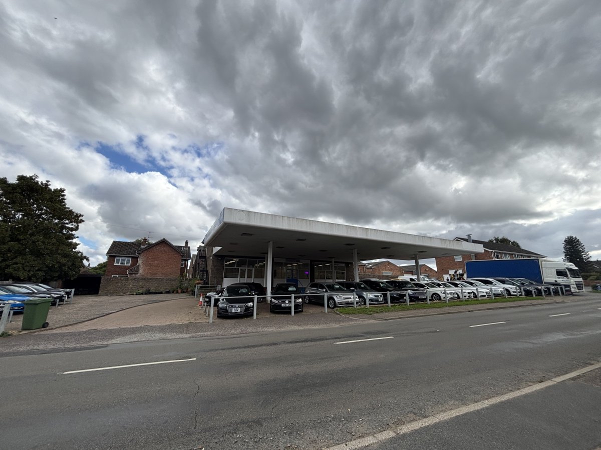 Retail/Shop in Swardeston - photo 3