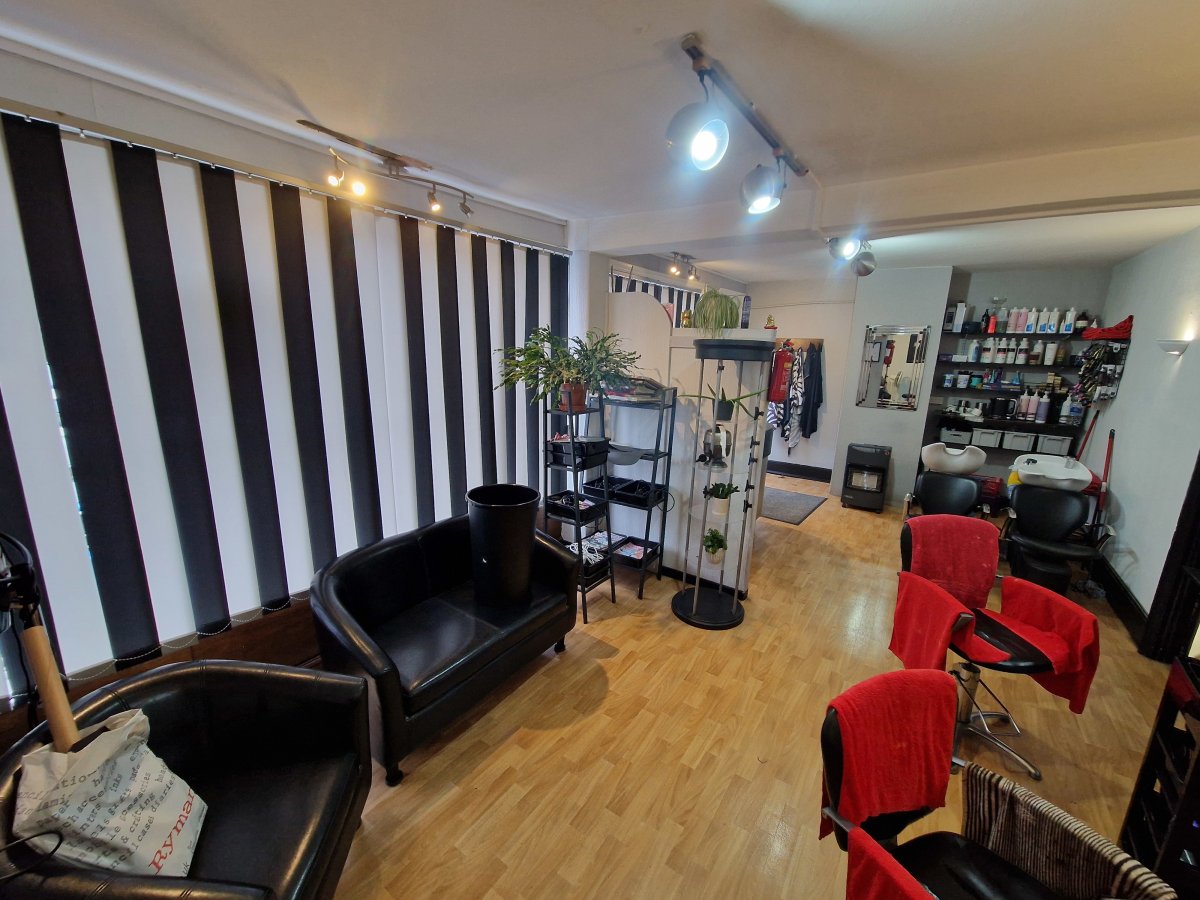 Retail/Shop in Derby - photo 3