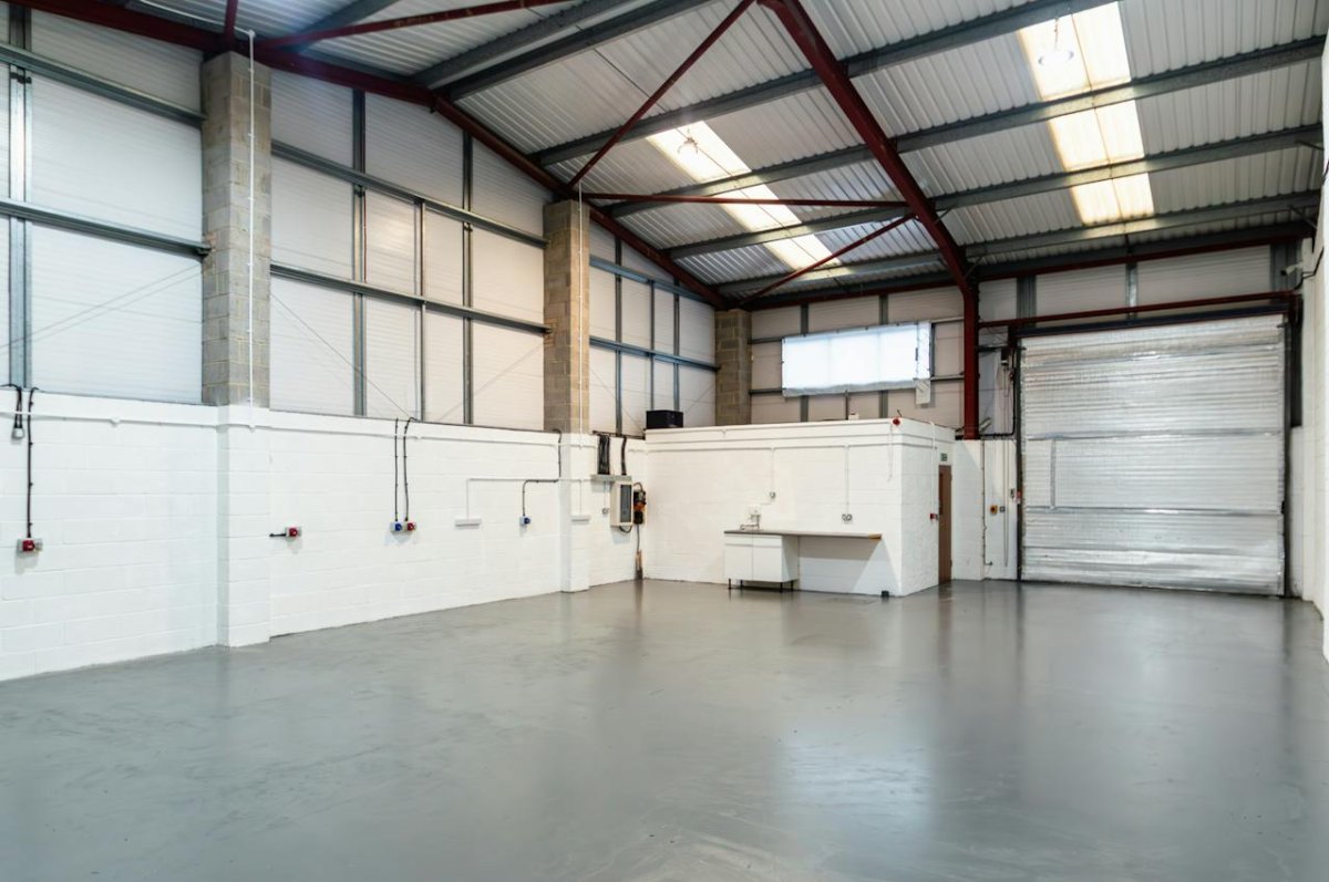 Retail/Shop in Wimborne - photo 4