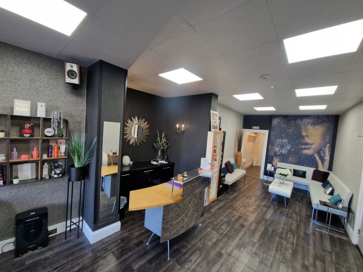 Retail/Shop in Derby - photo 2