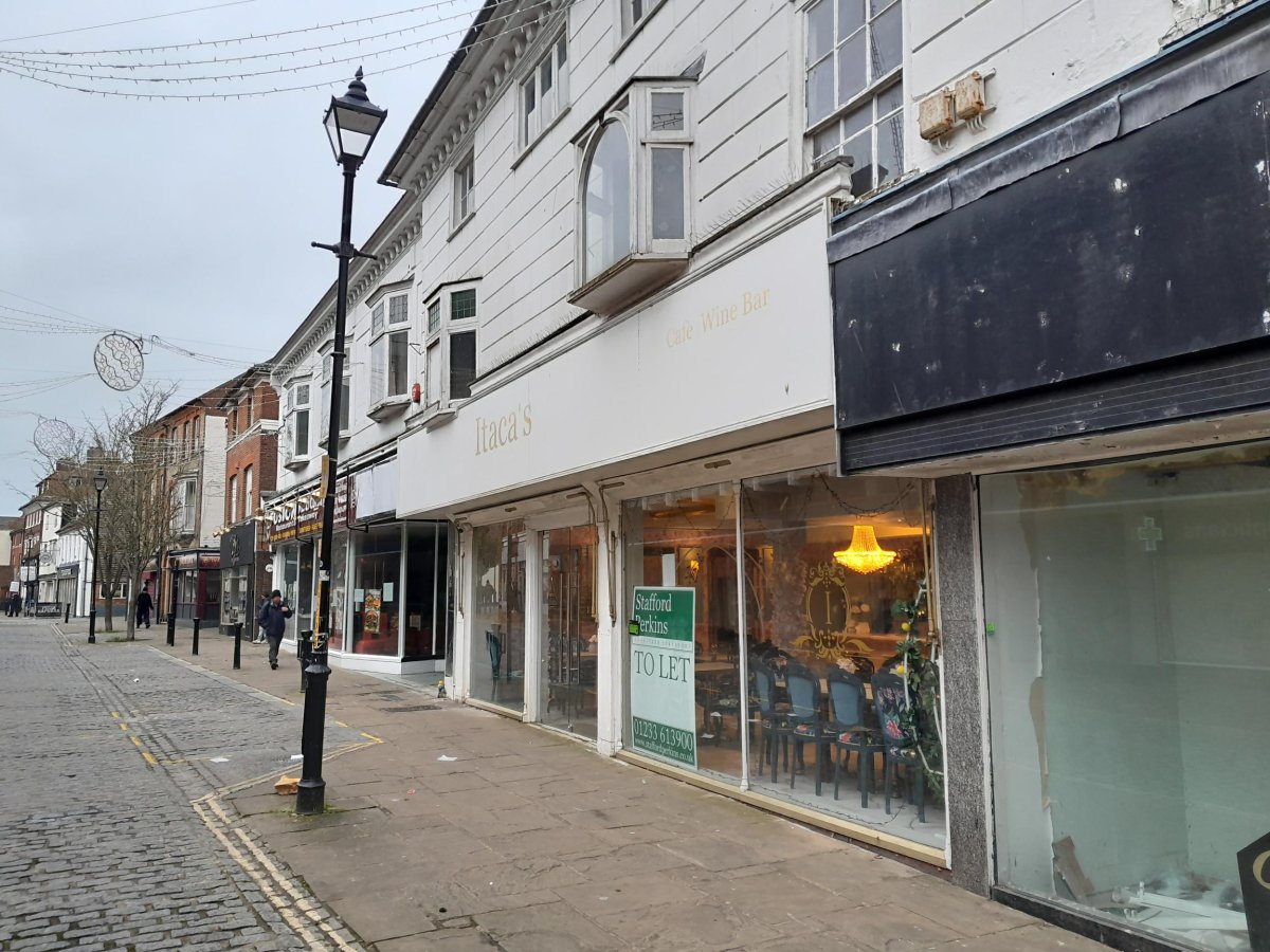Retail/Shop in Ashford - photo 4