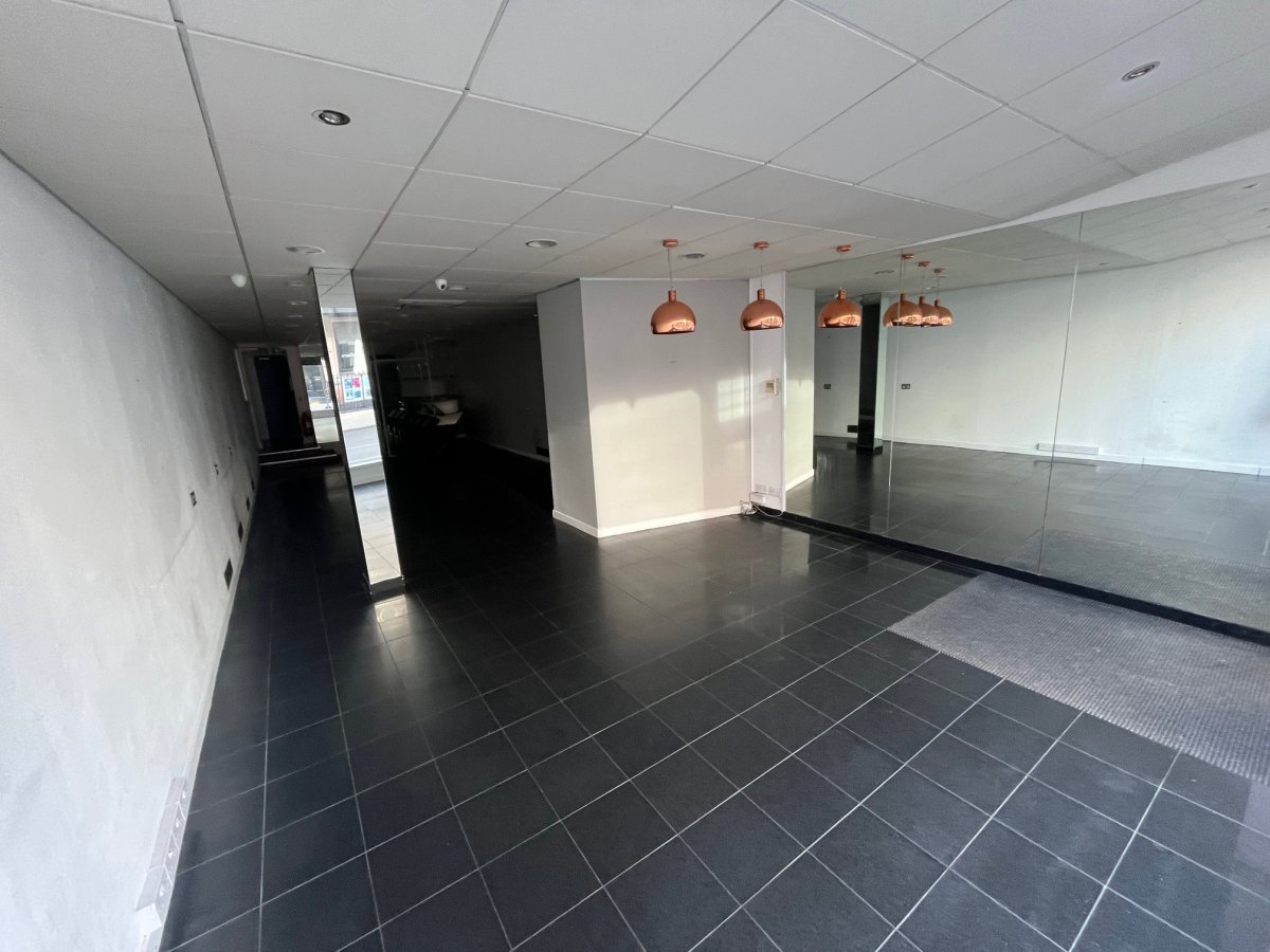 Retail/Shop in Derby - photo 4