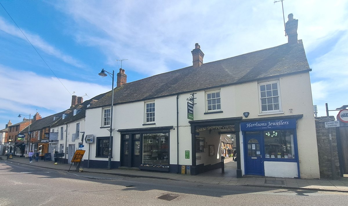 Retail in Buckingham