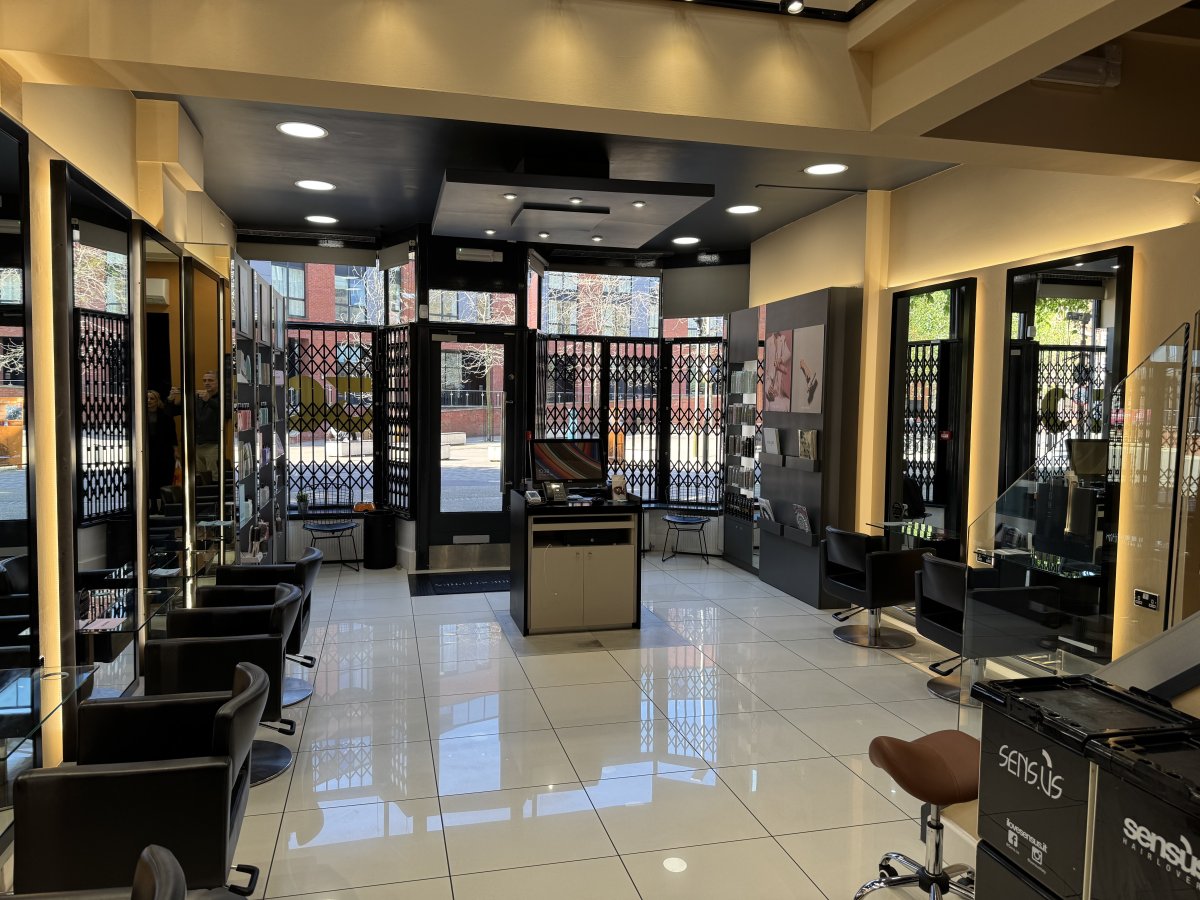 Retail/Shop in Leicester - photo 2