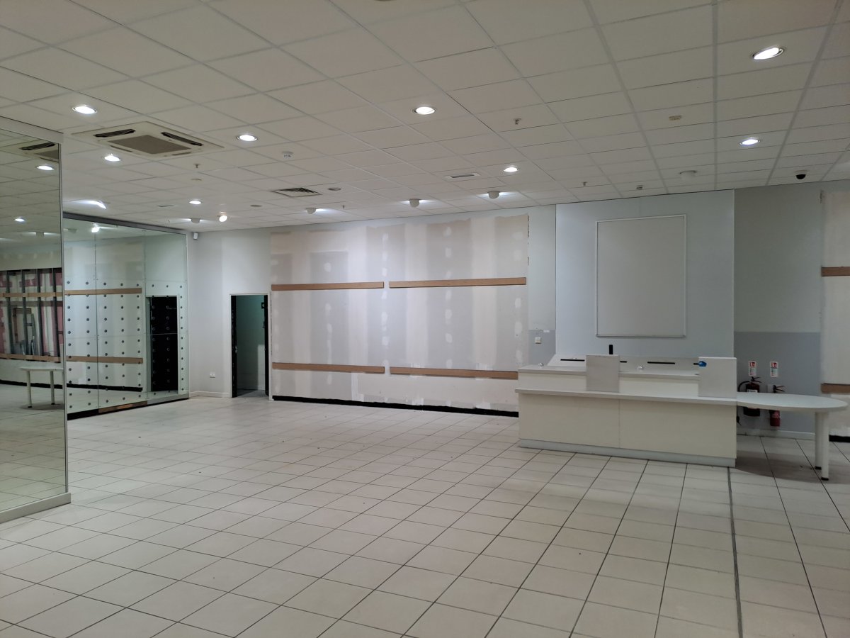 Retail/Shop in St Austell - photo 4