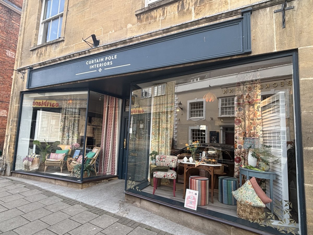 Retail/Shop in Glastonbury - photo 2