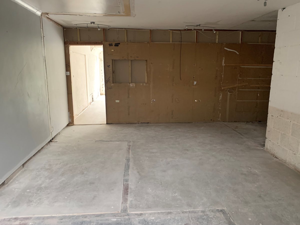 Retail/Shop in Plymouth - photo 4