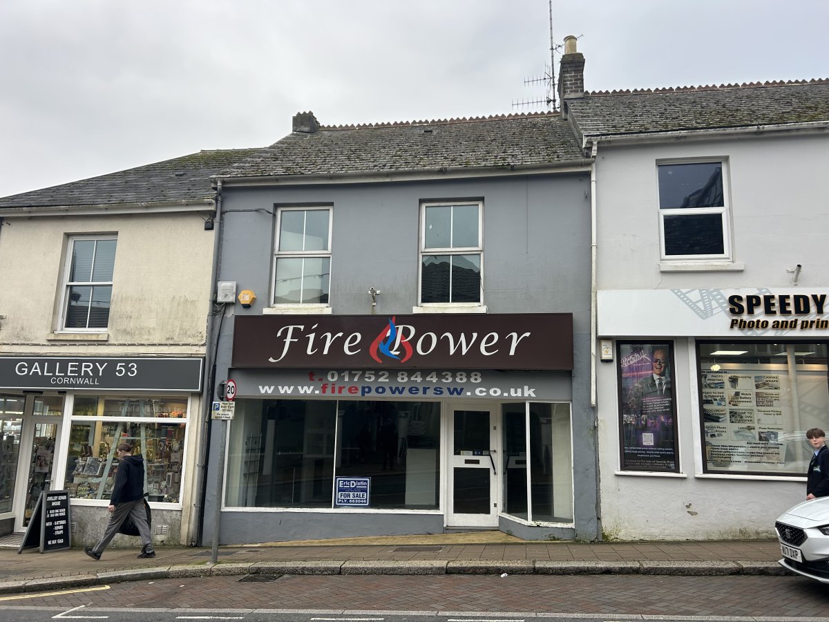 Retail in Saltash