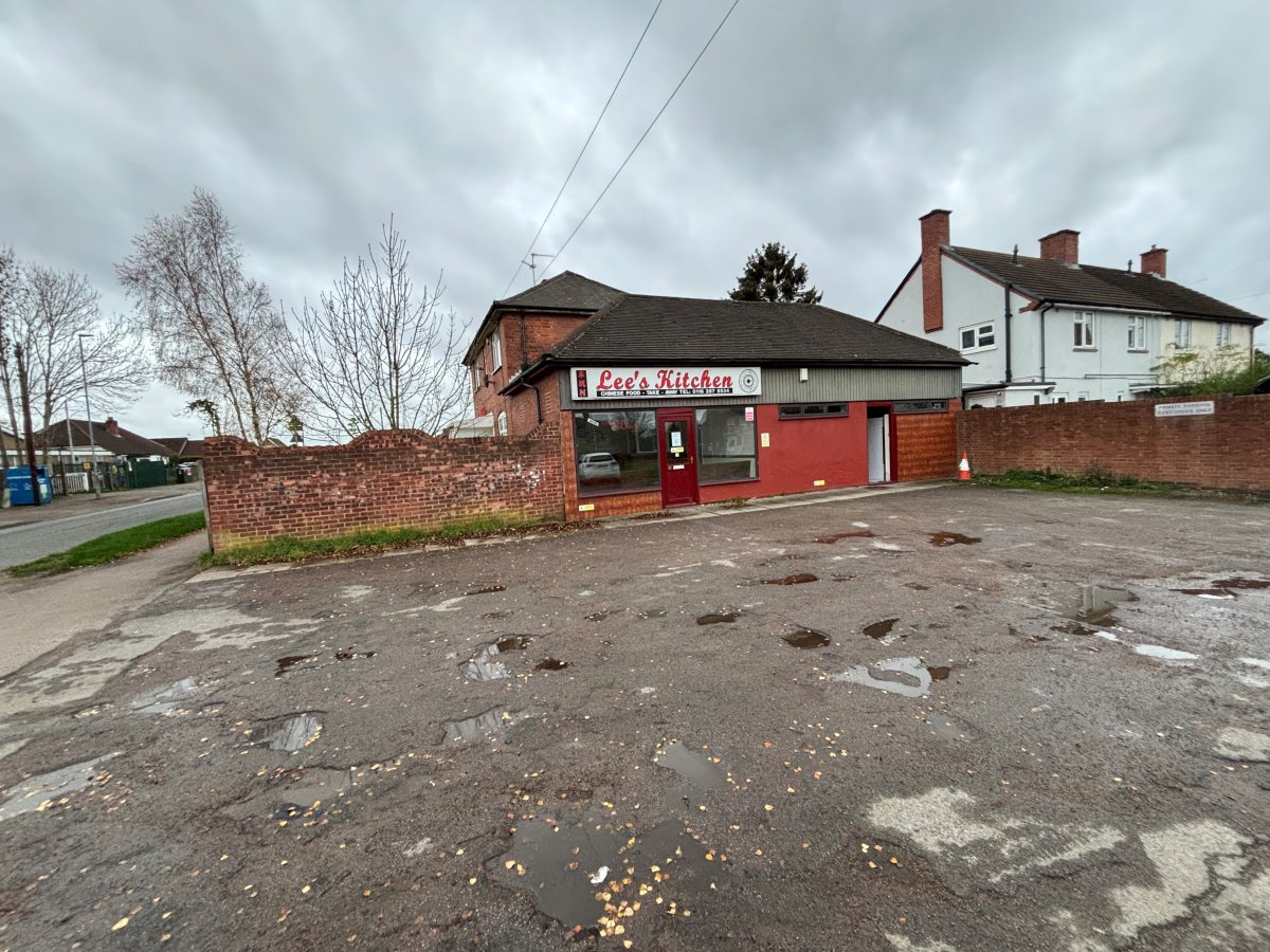 Retail/Shop in Glenfield - photo 2