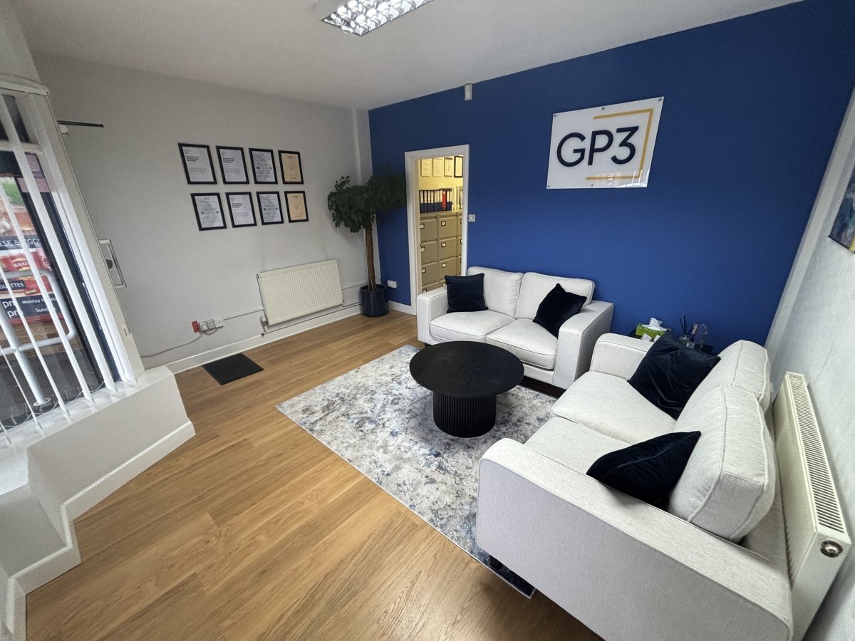 Retail/Shop in Oadby - photo 2