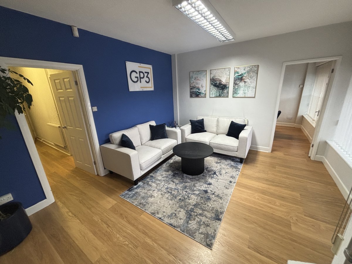 Retail/Shop in Oadby - photo 3