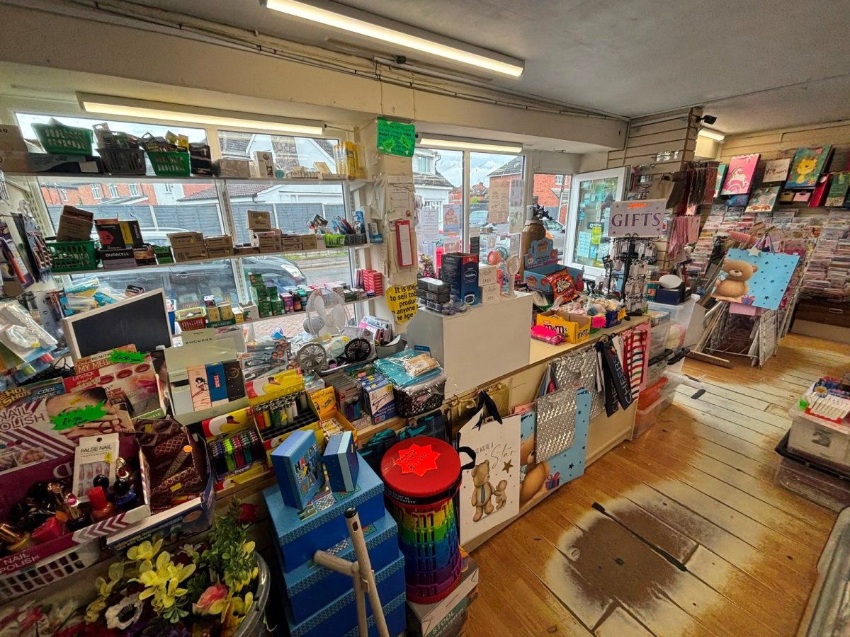 Retail/Shop in Leicester - photo 2