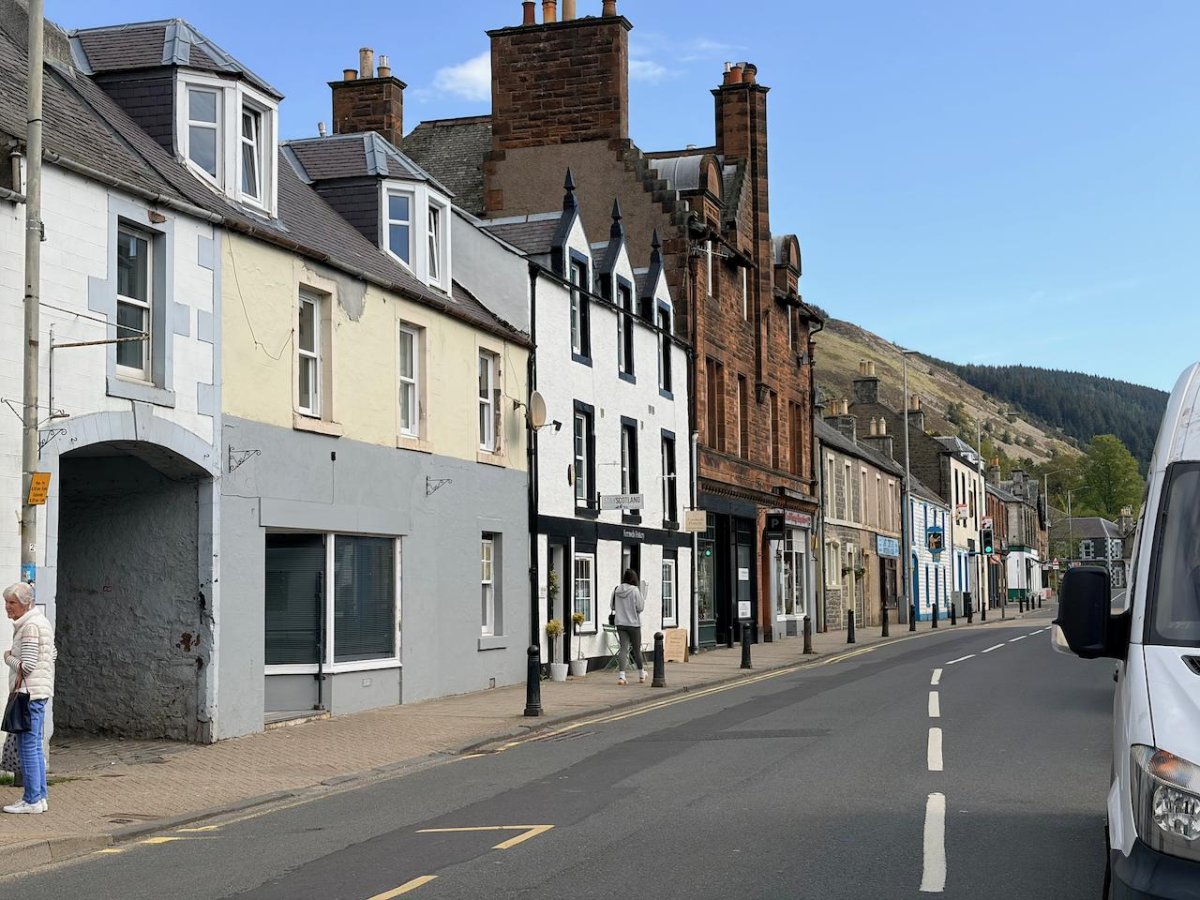 Retail/Shop in Innerleithen - photo 3