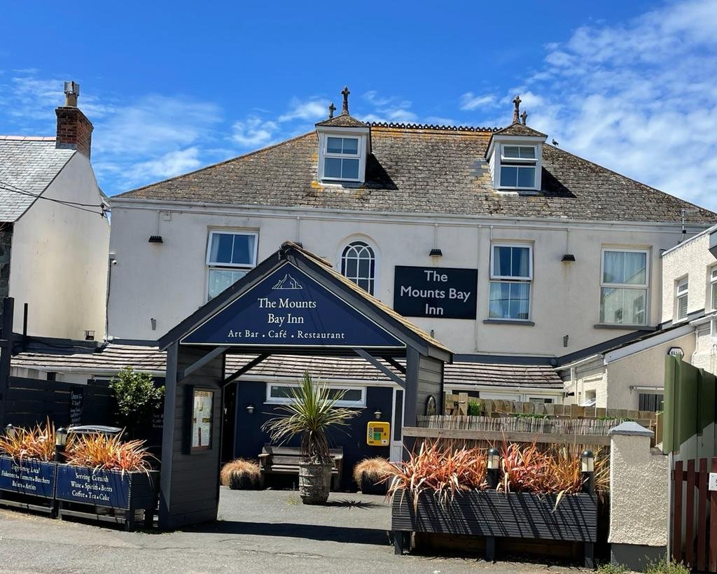 Retail in MULLION