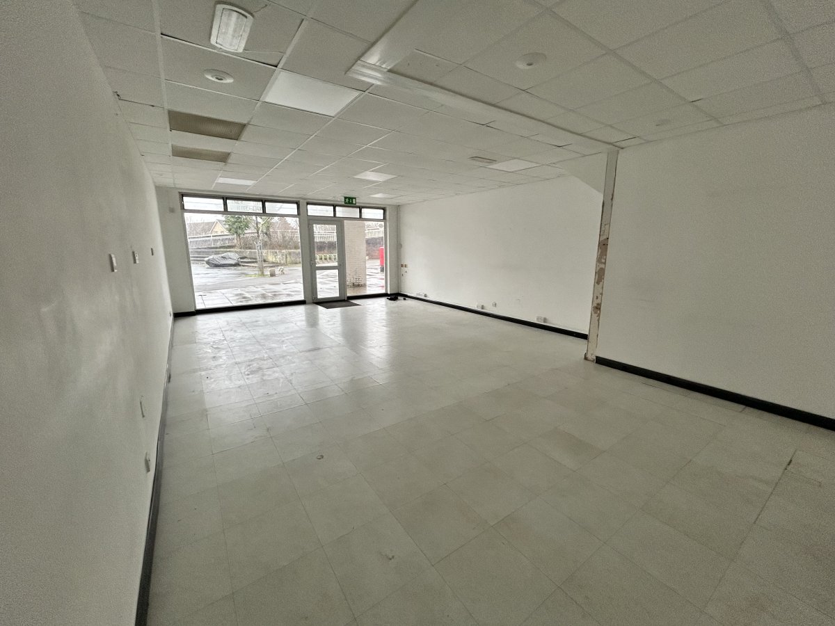 Retail/Shop in Plymouth - photo 4