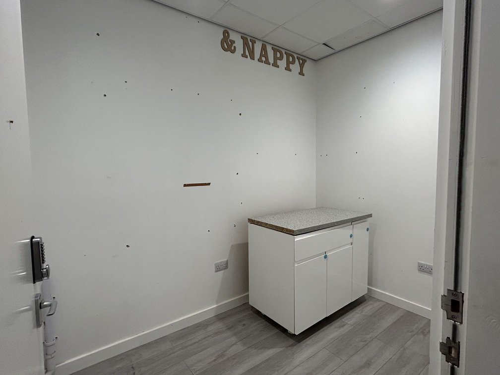 Retail/Shop in Derby - photo 4
